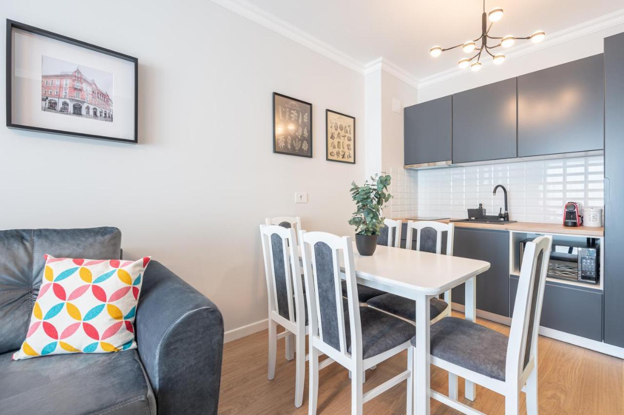 Appartement Lilla Flats à Oradea Extérieur photo